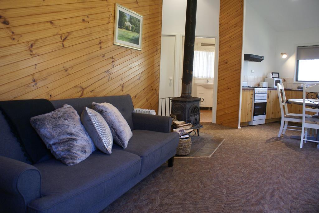 Twin Falls Bush Cottages Fitzroy Falls Exterior photo